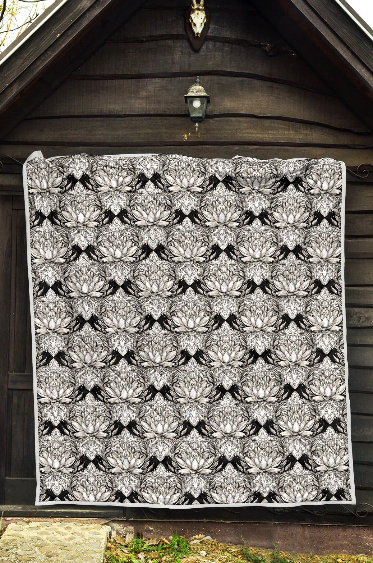 Lotus Mandala Print Pattern Quilt Bedspread