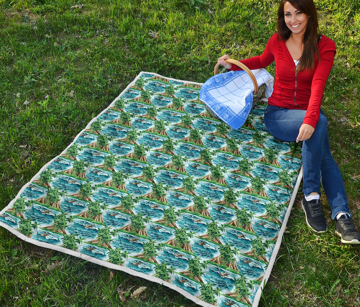 Palm Tree Hawaiian Themed Design Print Quilt Bedspread
