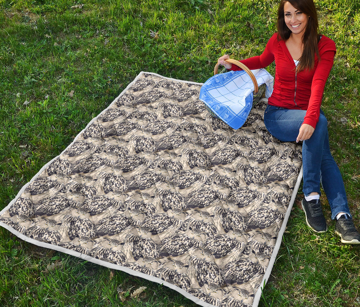 Owl Realistic Themed Design Print Quilt Bedspread
