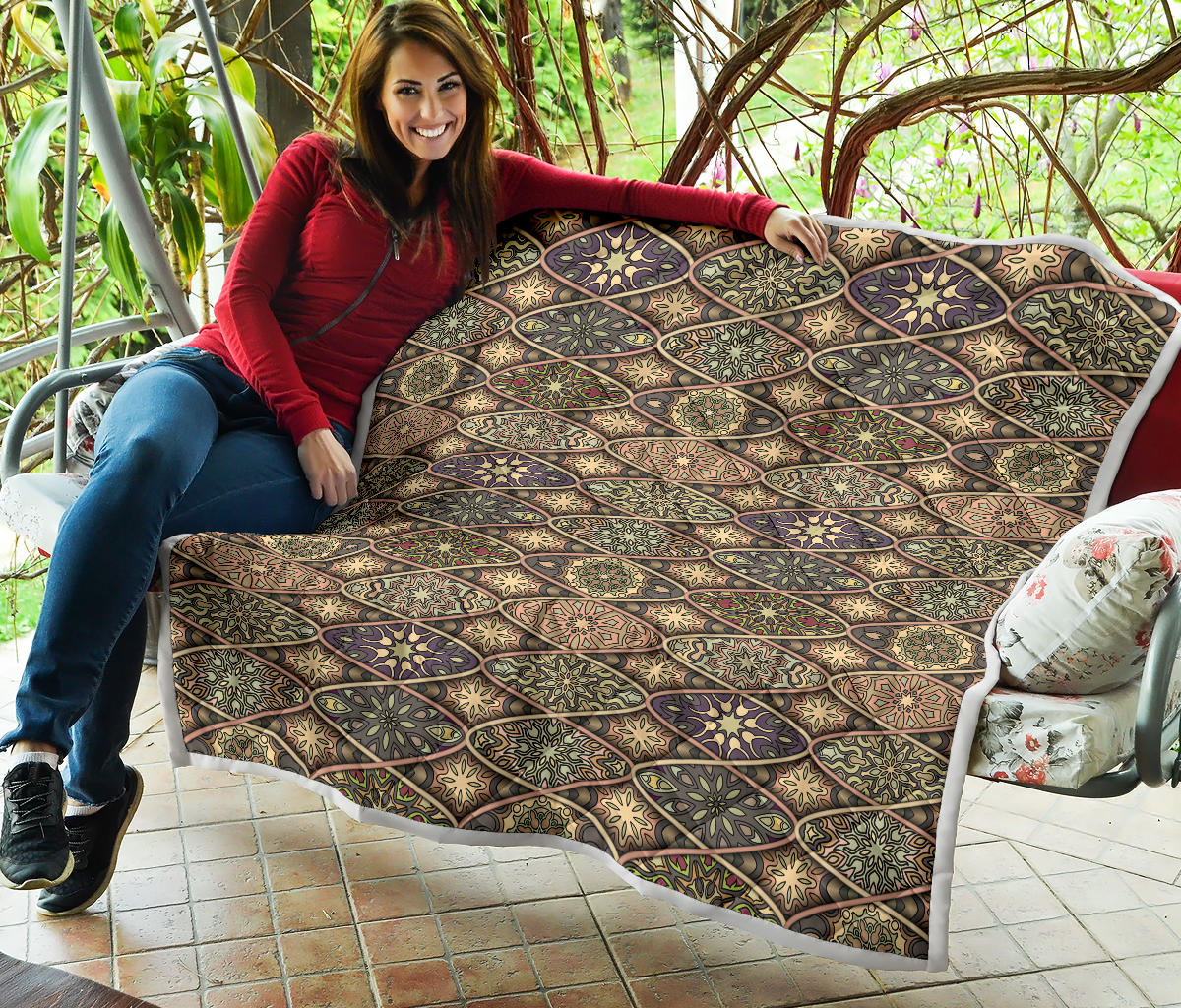 Mandala Motif Themed Design Print Quilt Bedspread
