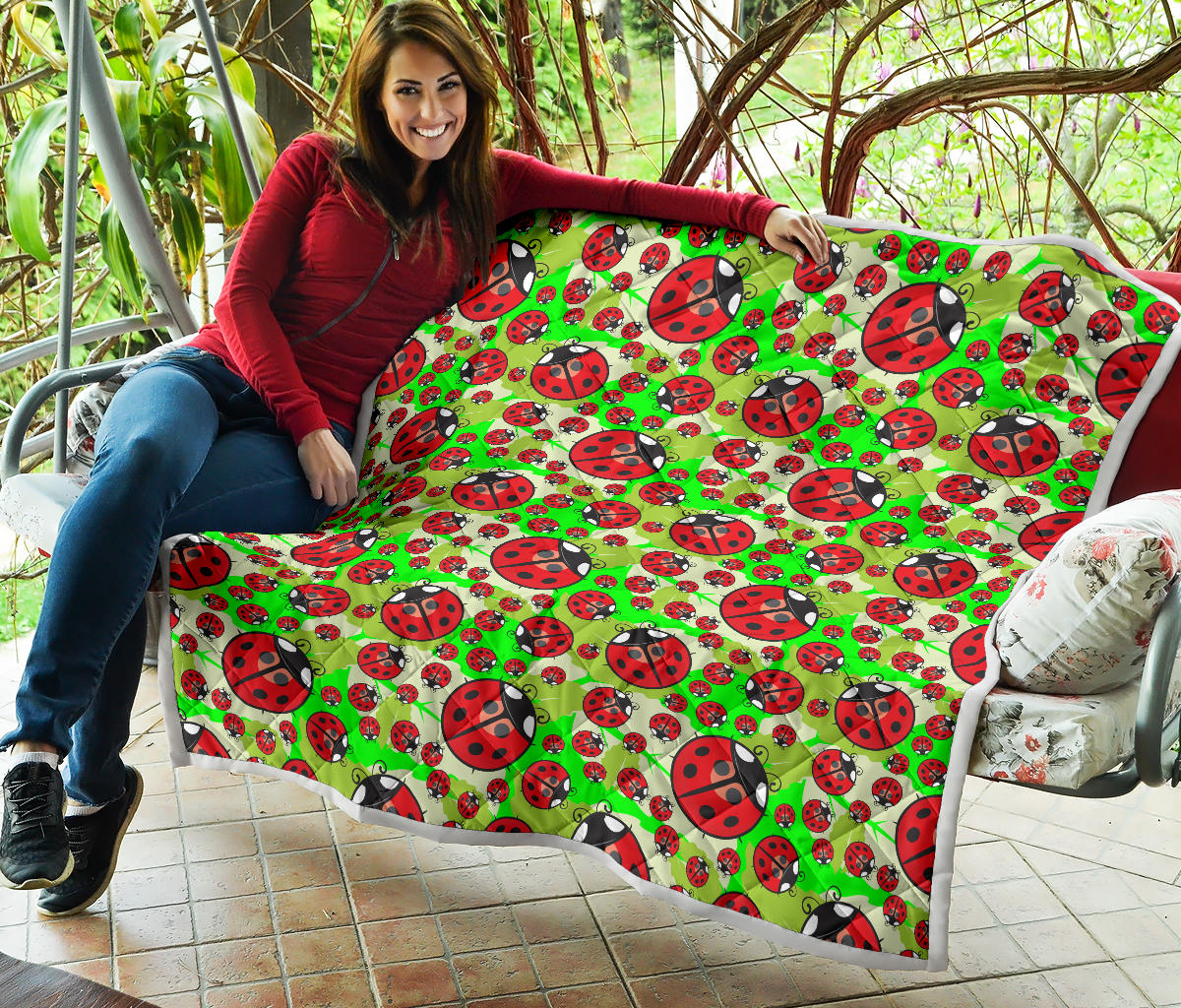 Ladybug with Leaf Print Pattern Quilt Bedspread