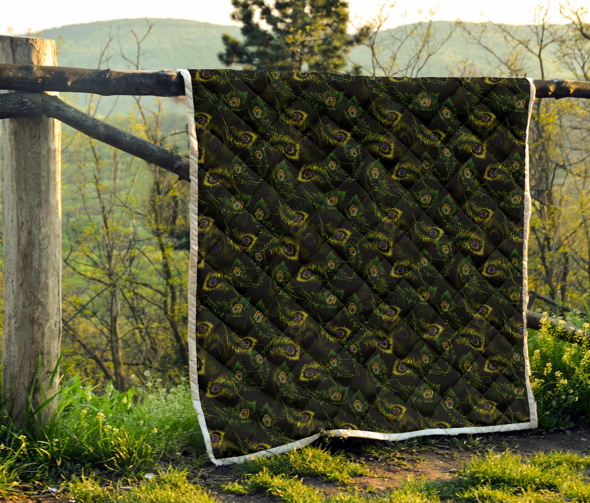 Peacock Feather Pattern Design Print Quilt Bedspread
