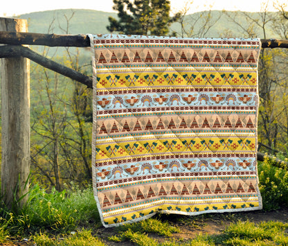 Native American Pattern Design Print Quilt Bedspread