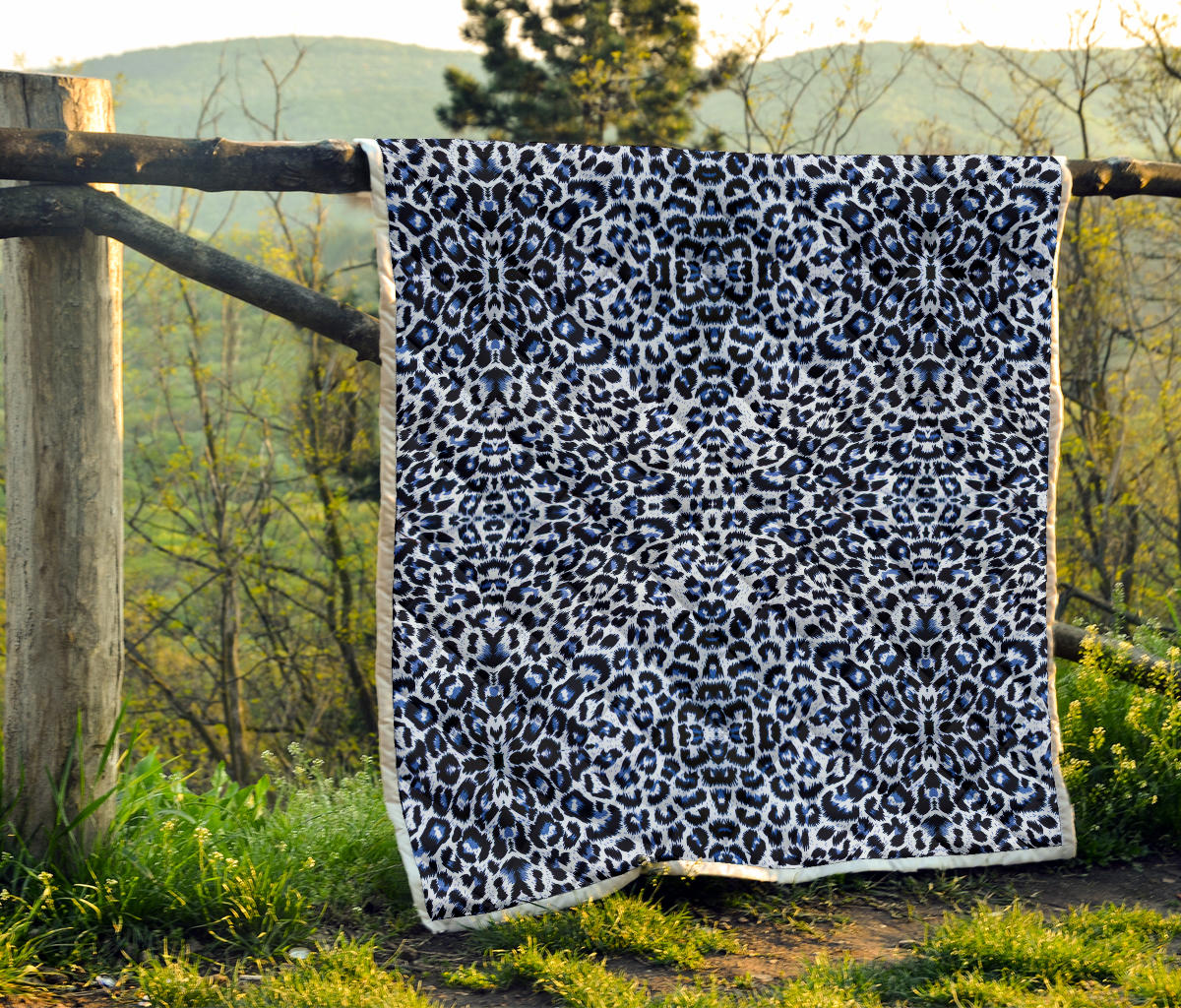 Leopard Blue Skin Print Quilt Bedspread