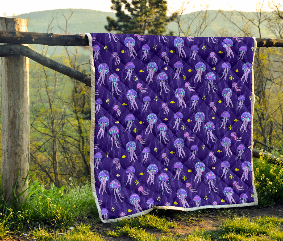 Jellyfish Style Print Quilt Bedspread