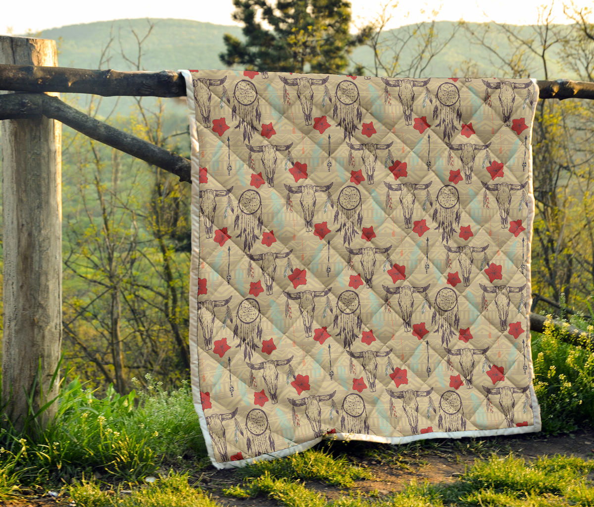 Native Buffalo Head Themed Design Print Quilt Bedspread