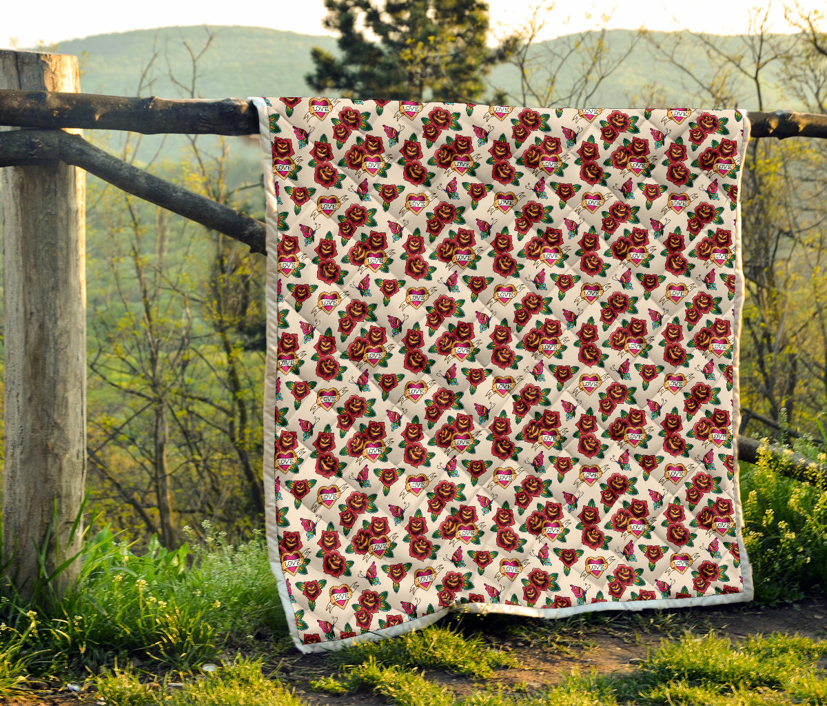Old School Tattoo Rose Pattern Quilt Bedspread
