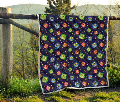 Owl with Star Themed Design Print Quilt Bedspread