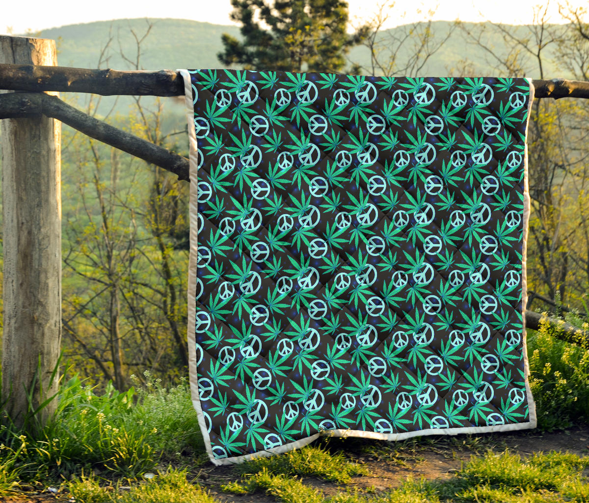 Peace Sign Themed Design Print Quilt Bedspread