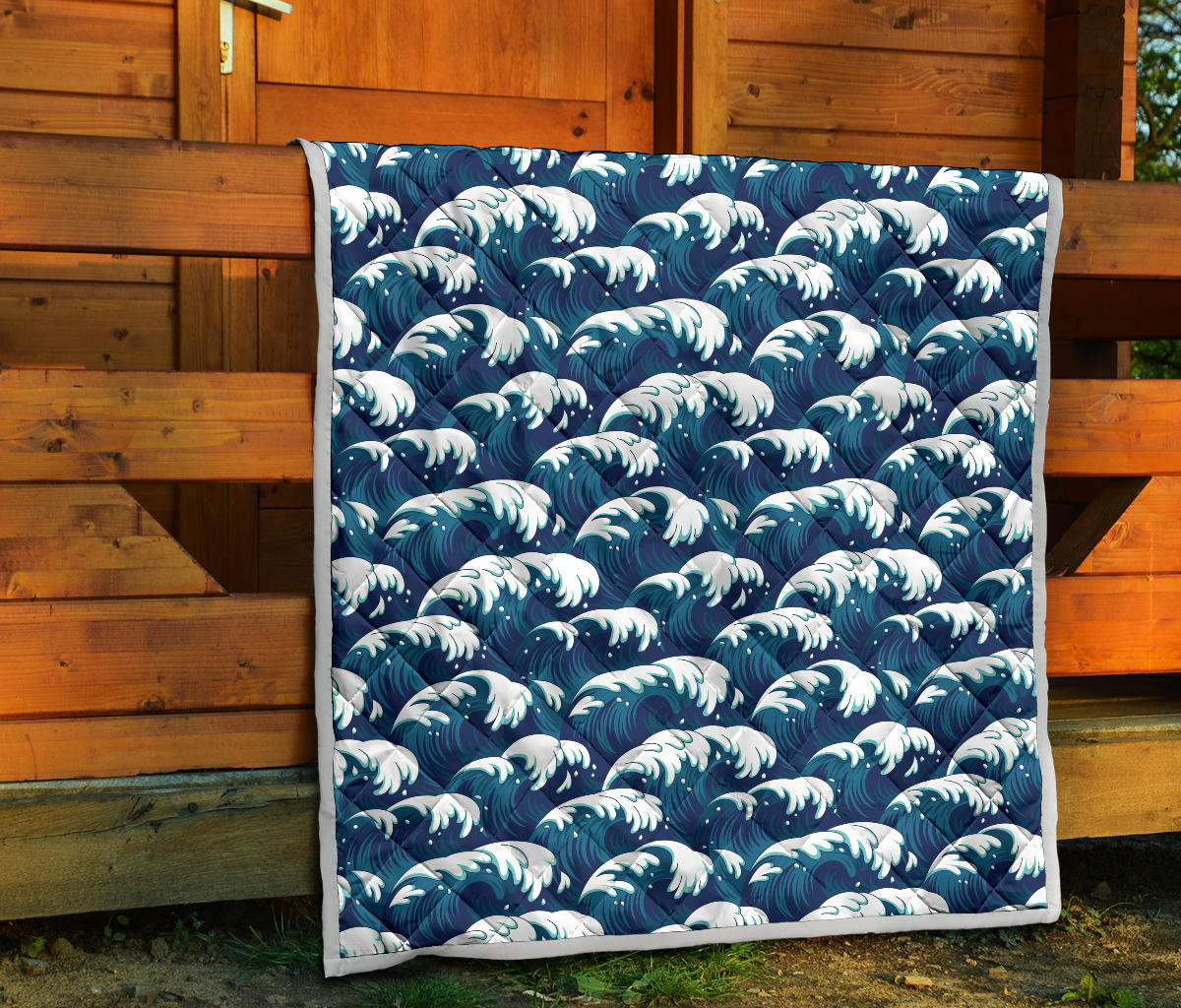 Ocean Wave Pattern Print Quilt Bedspread