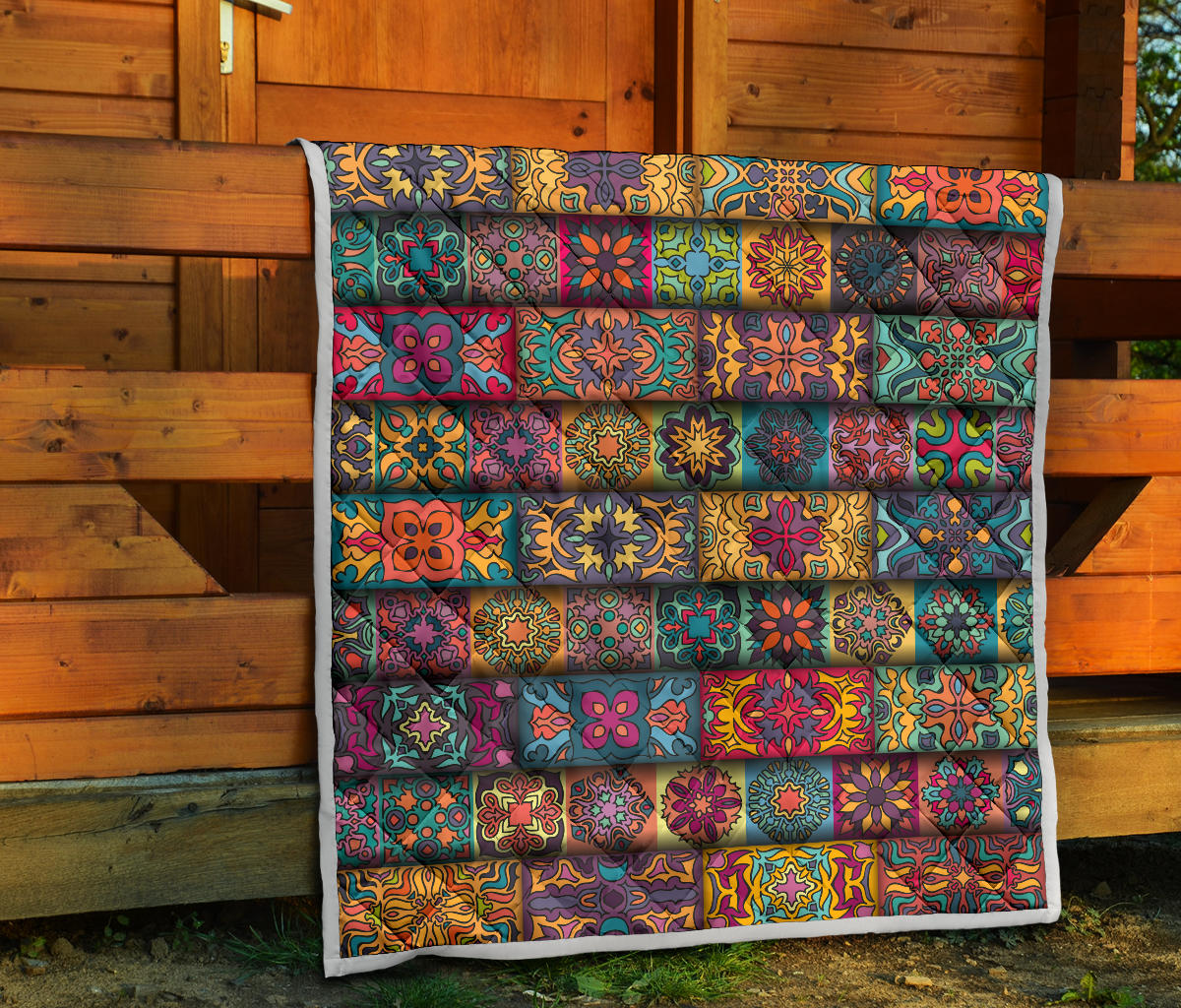 Mandala Style Design Print Quilt Bedspread