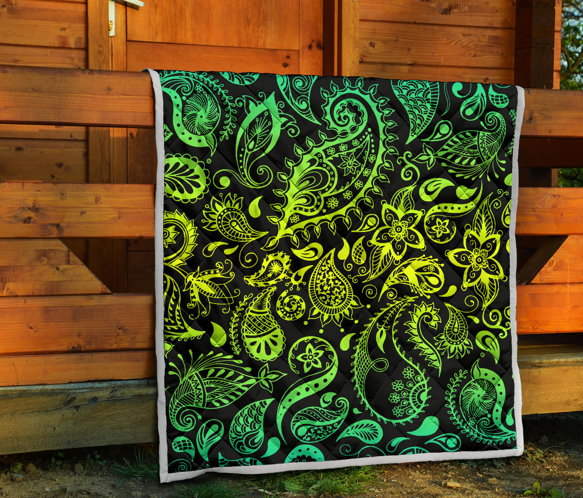 Paisley Green Design Print Quilt Bedspread