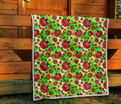 Ladybug with Leaf Print Pattern Quilt Bedspread