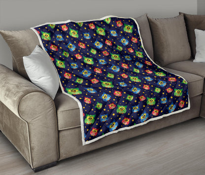 Owl with Star Themed Design Print Quilt Bedspread