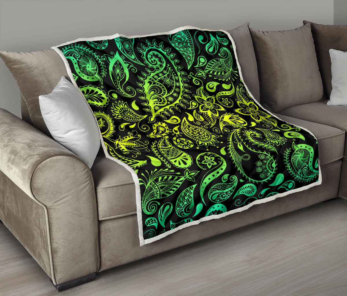 Paisley Green Design Print Quilt Bedspread