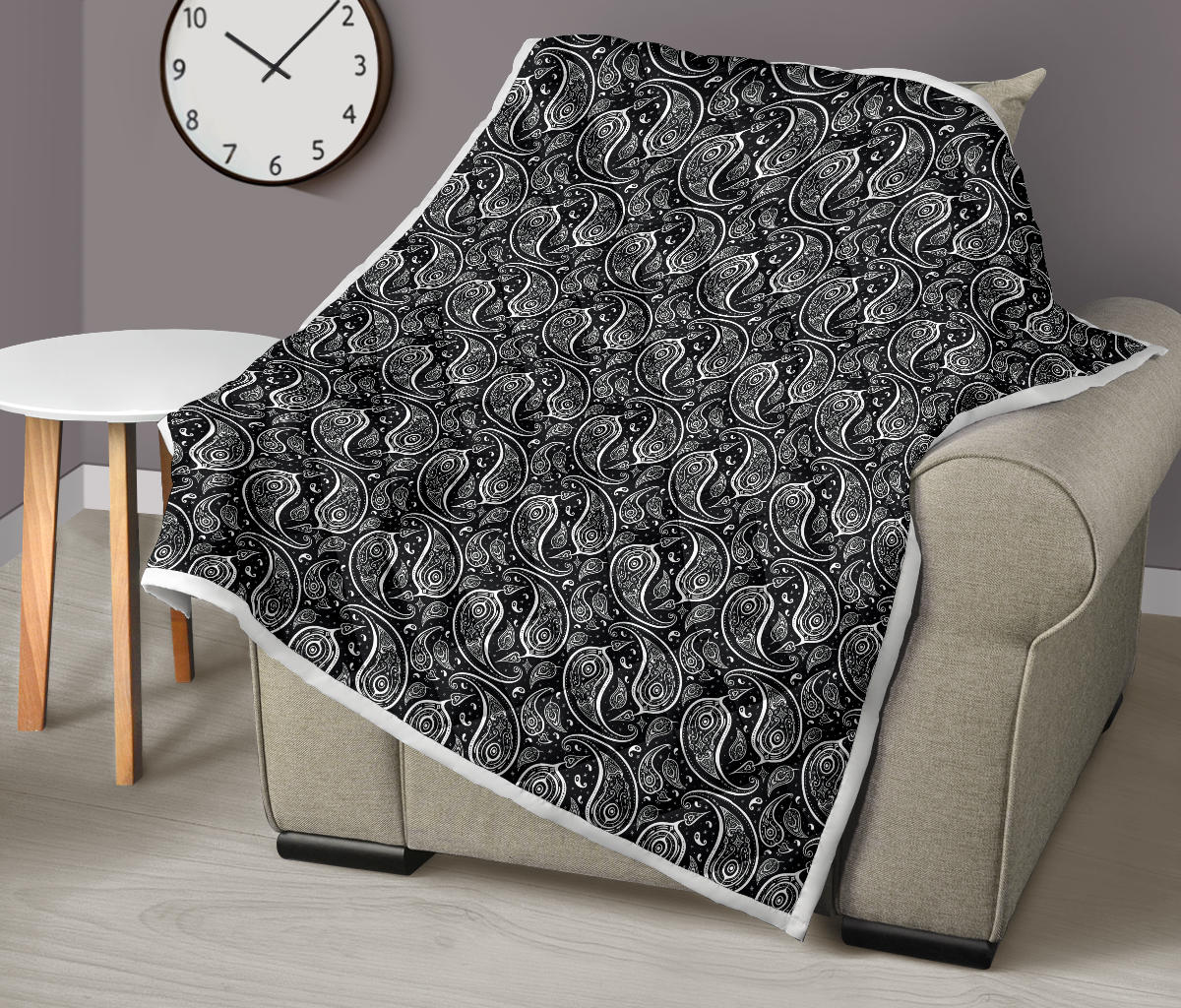 Paisley Black Design Print Quilt Bedspread