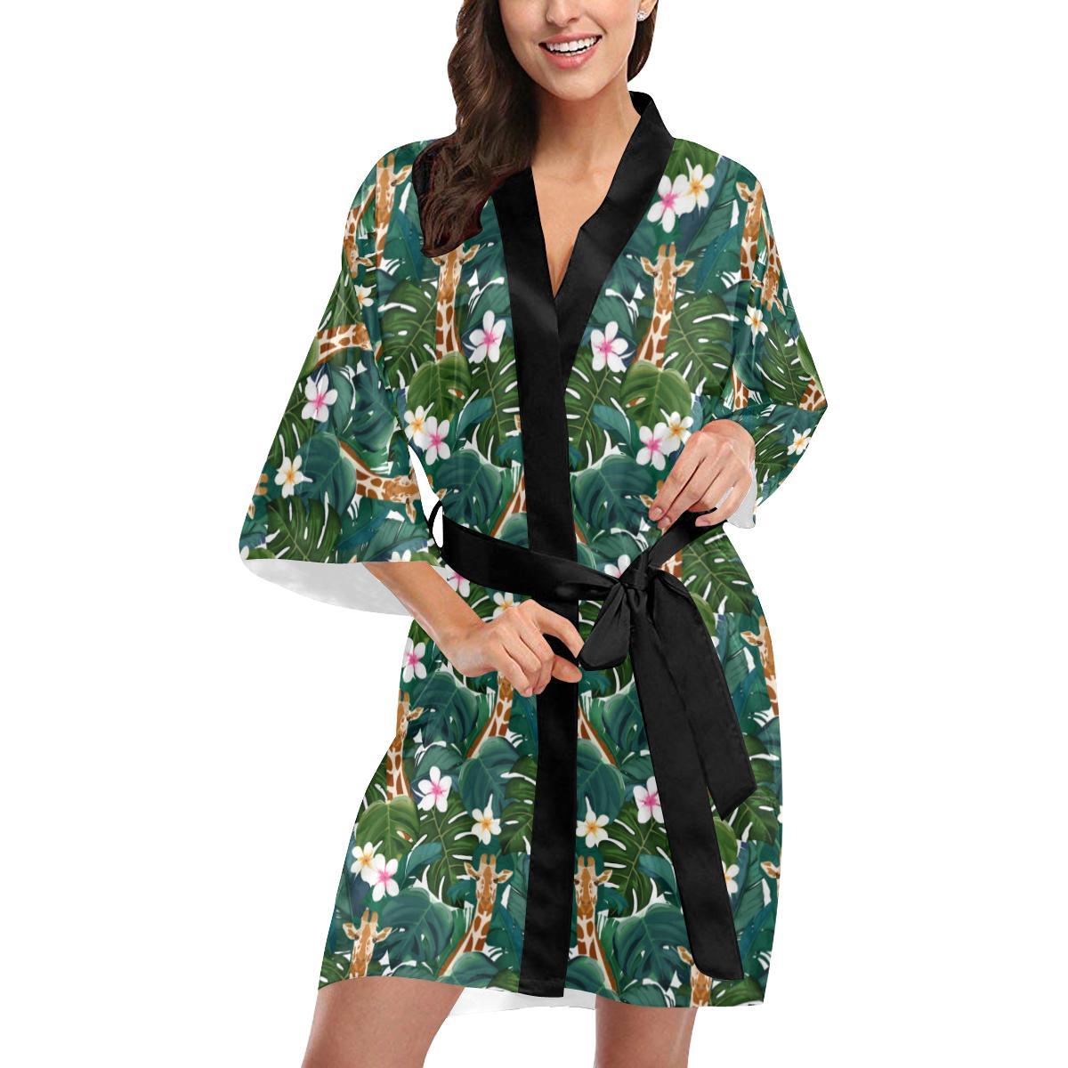 Giraffe Jungle Design Print Women Short Kimono Robe