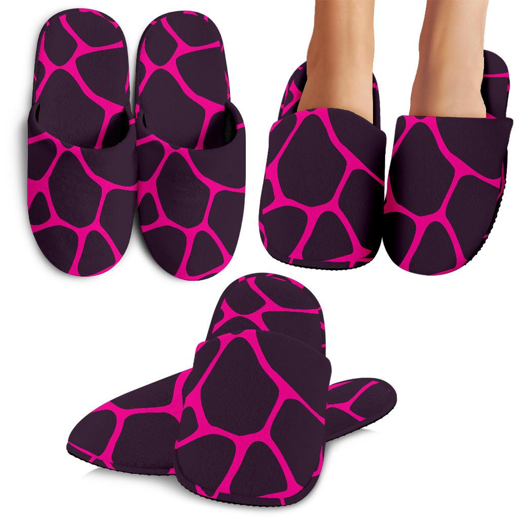Giraffe Pink Background Texture Print House Slippers