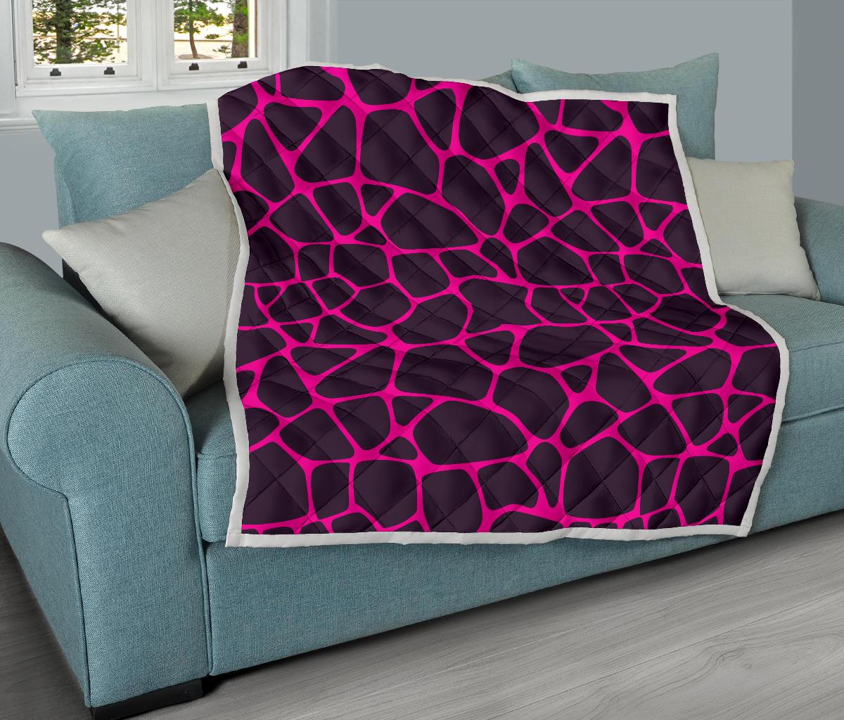 Giraffe Pink Background Texture Print Premium Quilt-JTAMIGO.COM