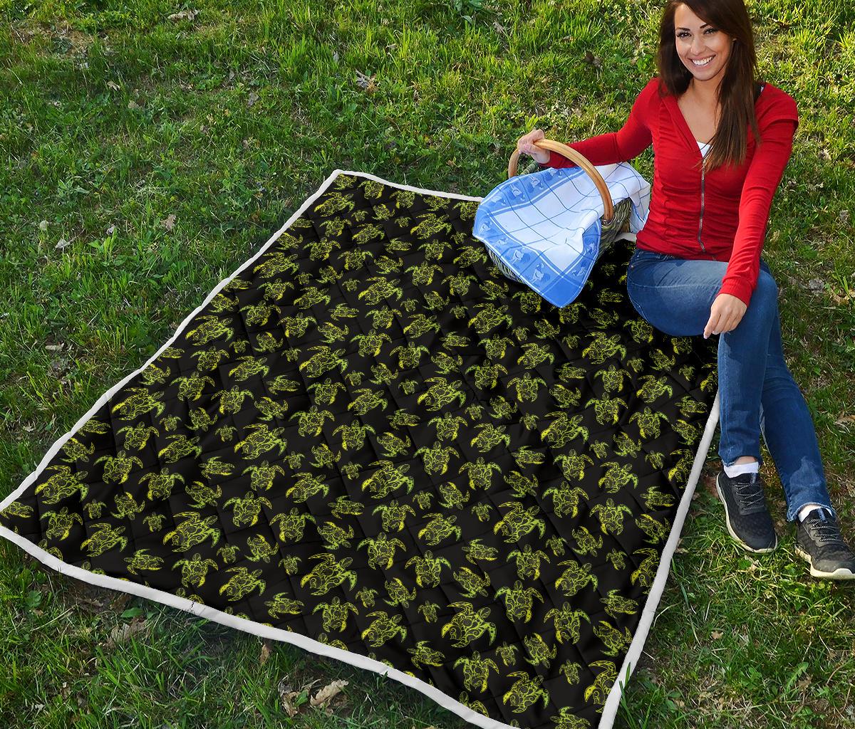 Green Tribal Turtle Polynesian Themed Premium Quilt-JTAMIGO.COM