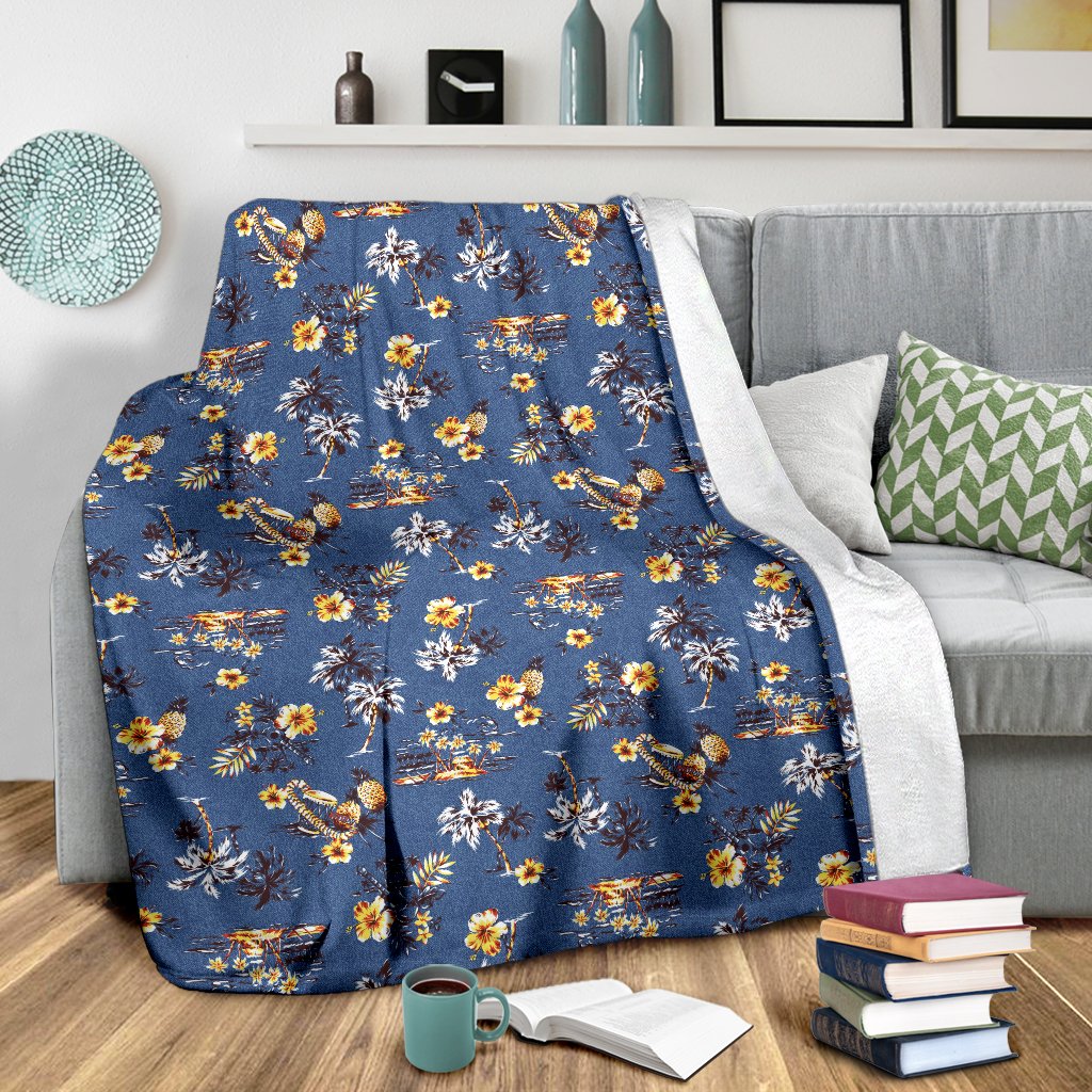 Hawaiian Flower Blue Print Fleece Blanket