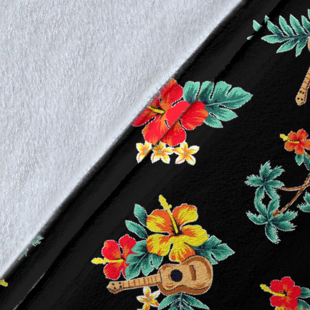 Hawaiian Flower Themed Print Fleece Blanket