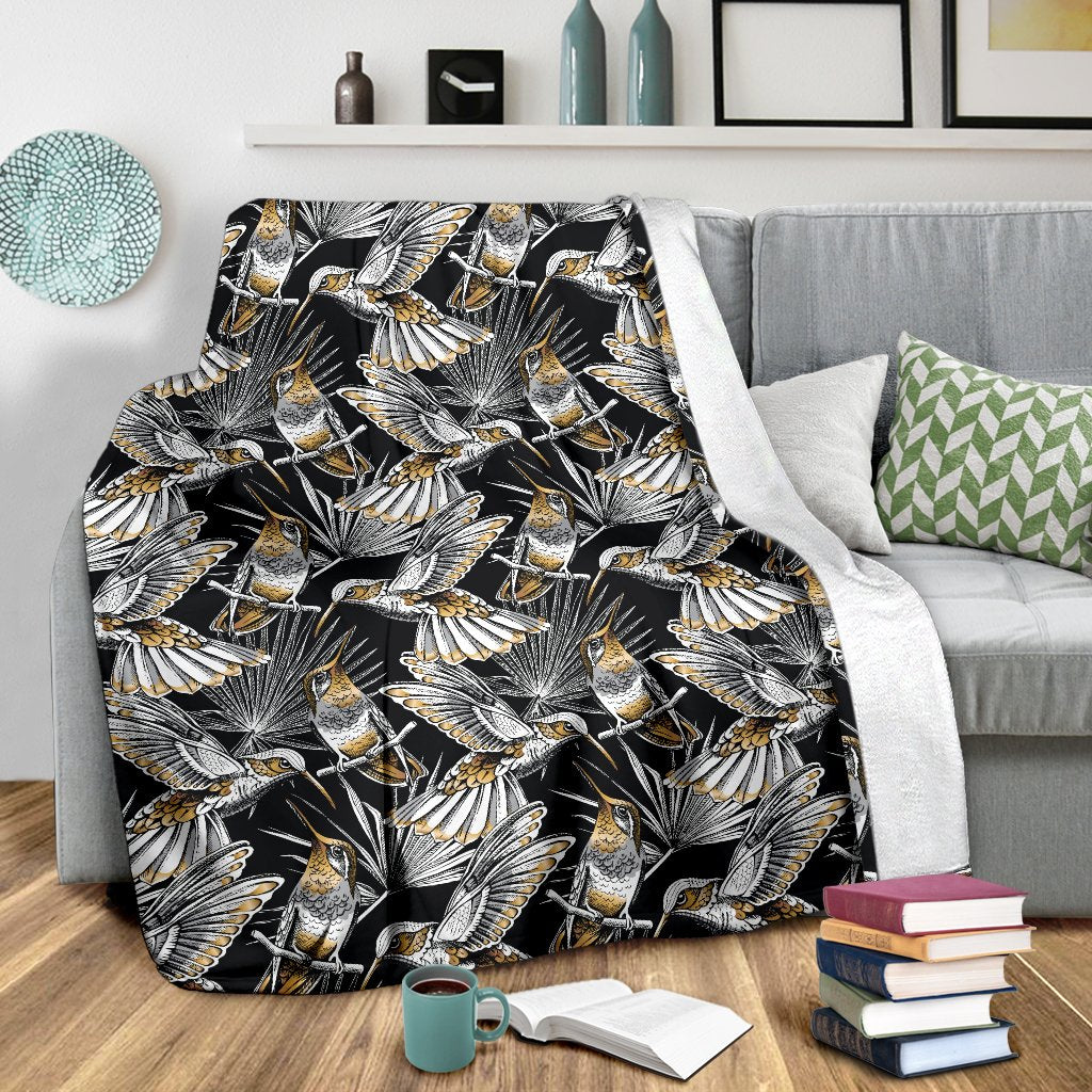 Hummingbird Gold Design Themed Print Fleece Blanket