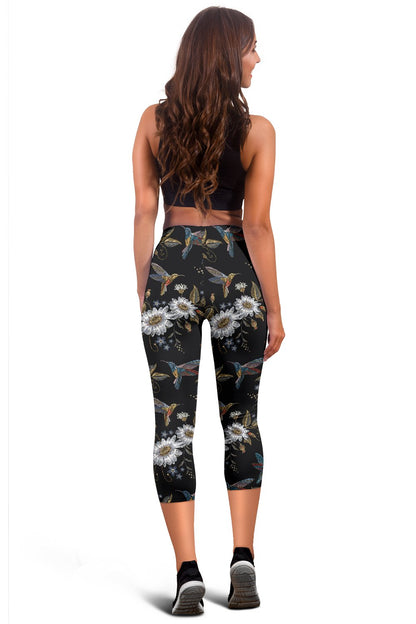 Hummingbird with Embroidery Themed Print Women Capris