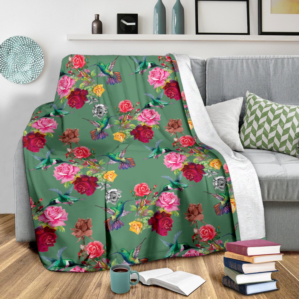Hummingbird With Rose Themed Print Fleece Blanket