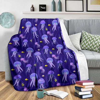 Jellyfish Style Print Fleece Blanket