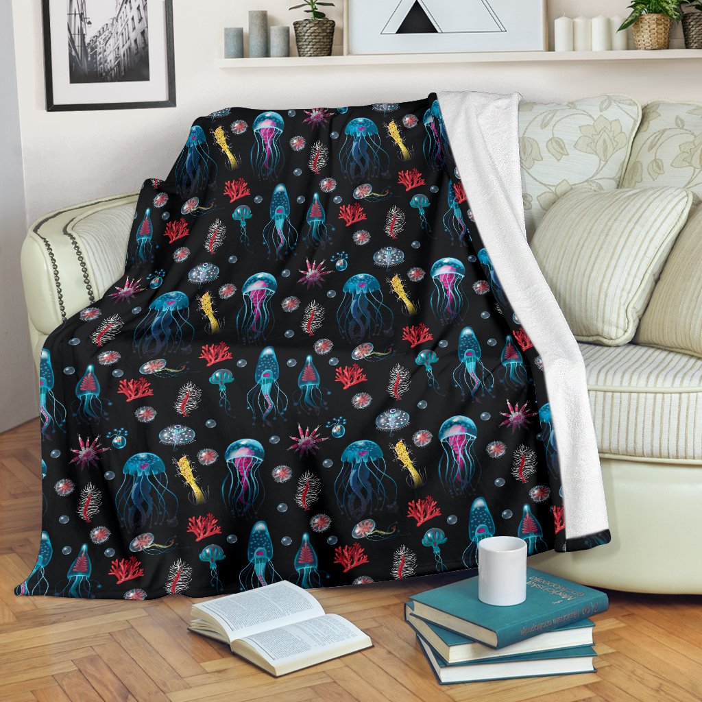 Jellyfish Underwater Print Fleece Blanket