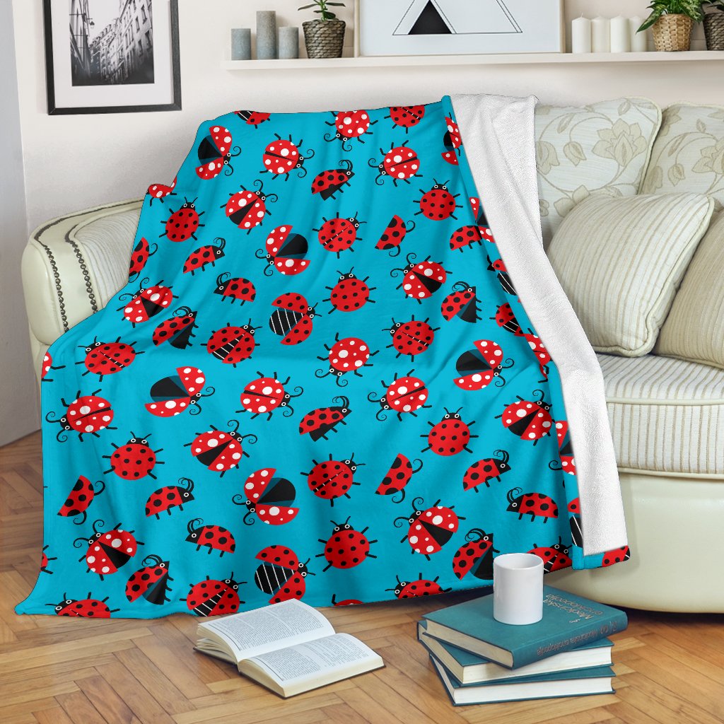Ladybug Action Print Pattern Fleece Blanket