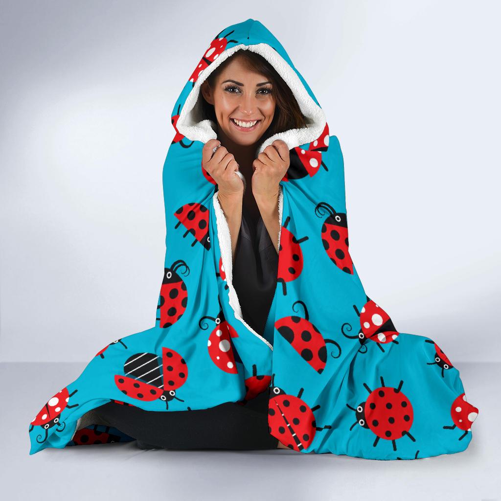 Ladybug Action Print Pattern Hooded Blanket-JTAMIGO.COM