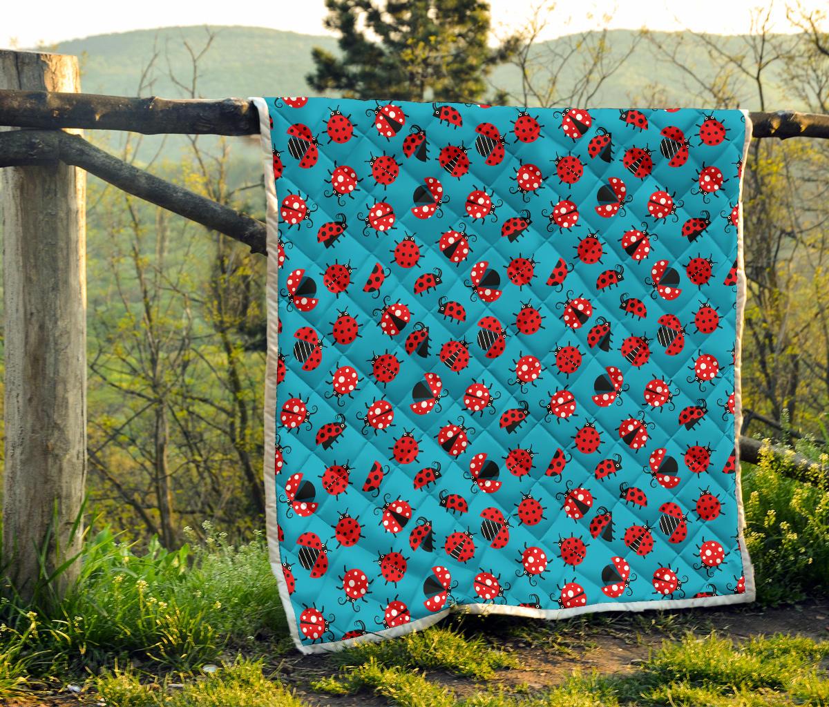 Ladybug Action Print Pattern Premium Quilt-JTAMIGO.COM