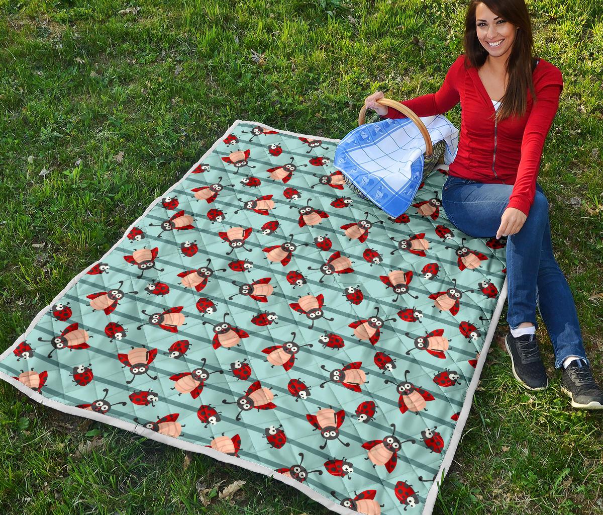 Ladybug Happy Print Pattern Premium Quilt-JTAMIGO.COM