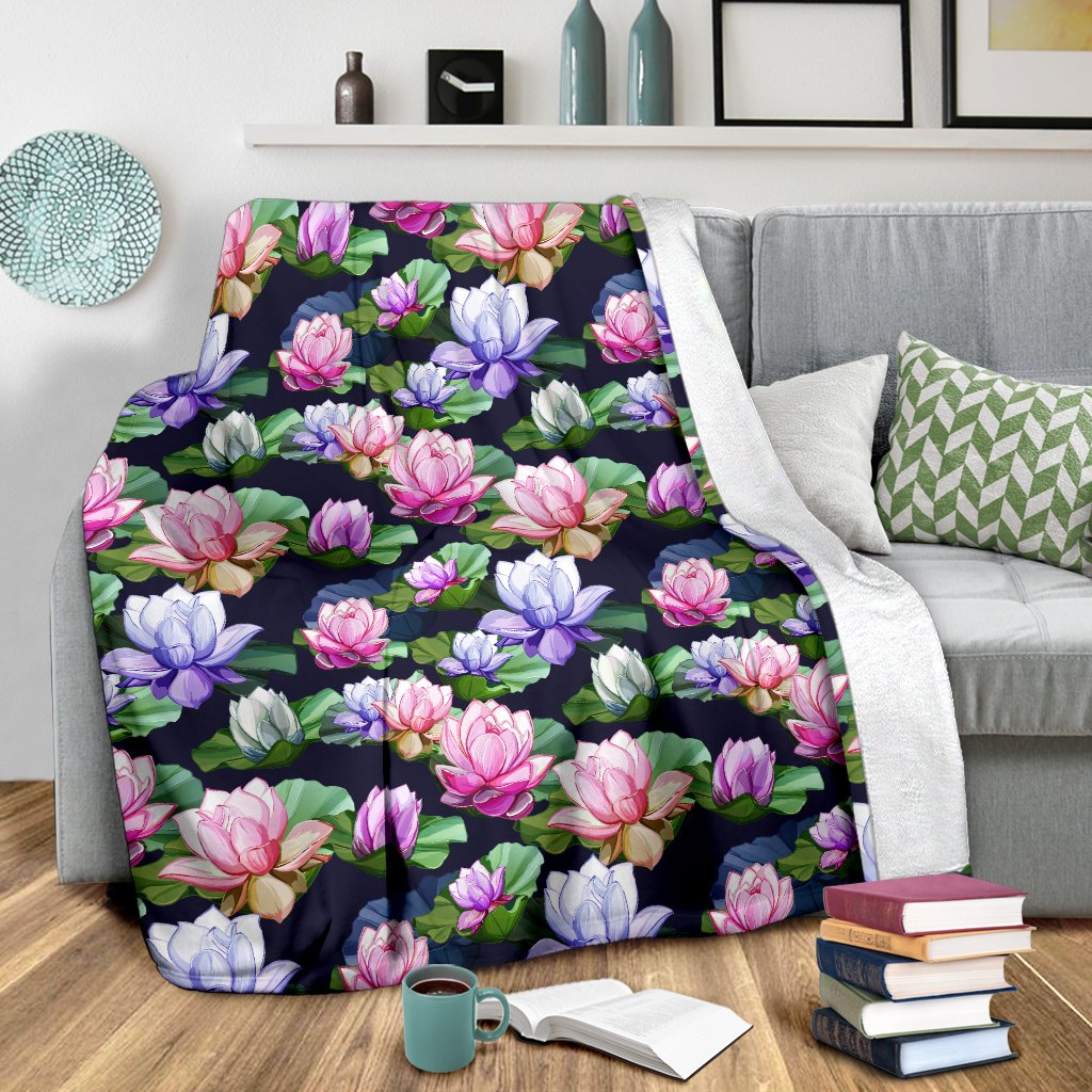 Lotus Flower Print Design Fleece Blanket
