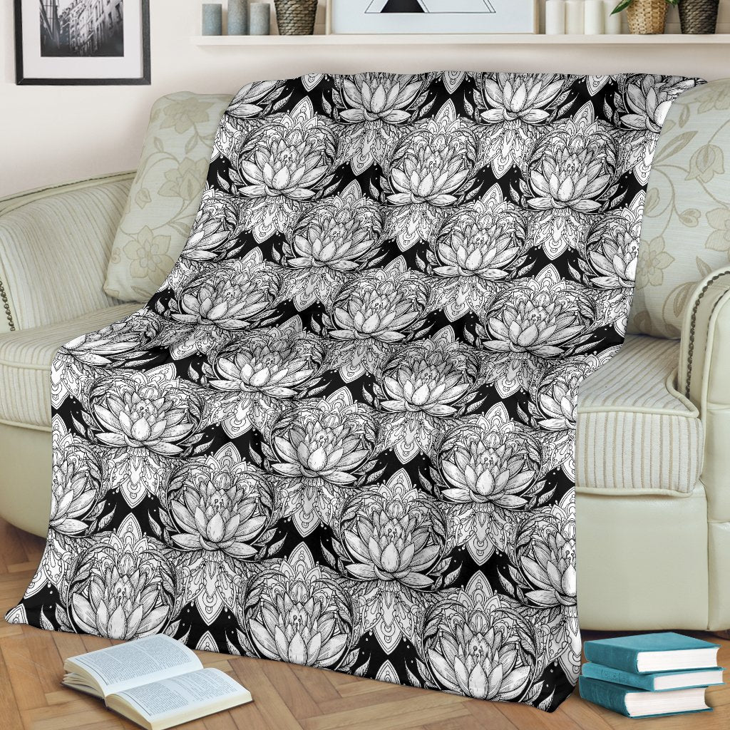 Lotus Mandala Print Pattern Fleece Blanket