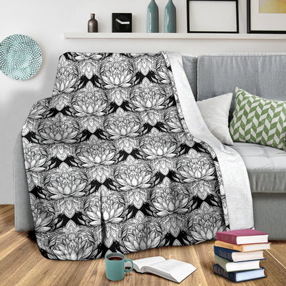 Lotus Mandala Print Pattern Fleece Blanket