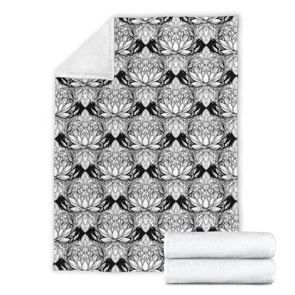 Lotus Mandala Print Pattern Fleece Blanket