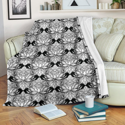 Lotus Mandala Print Pattern Fleece Blanket
