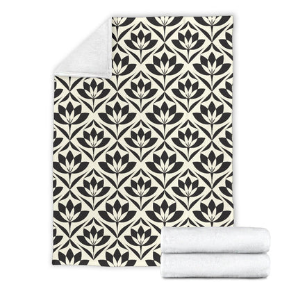 Lotus Pattern Print Fleece Blanket