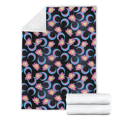 Lotus With Moon Pink Print Themed Fleece Blanket