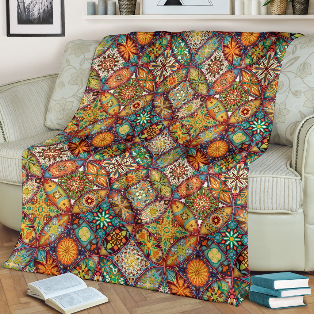 Mandala Flower Themed Design Print Fleece Blanket