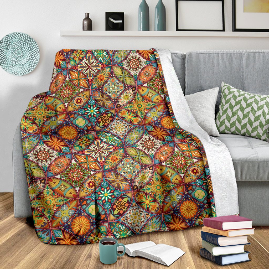 Mandala Flower Themed Design Print Fleece Blanket