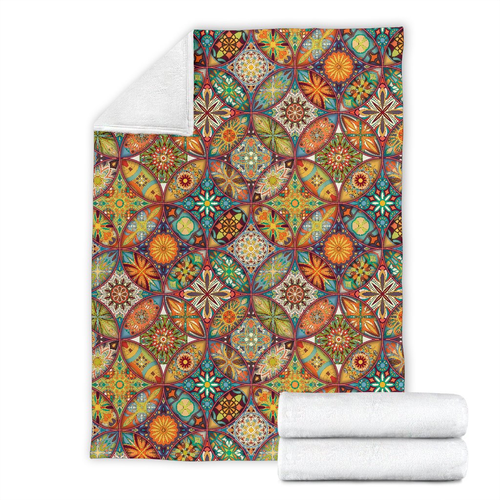Mandala Flower Themed Design Print Fleece Blanket