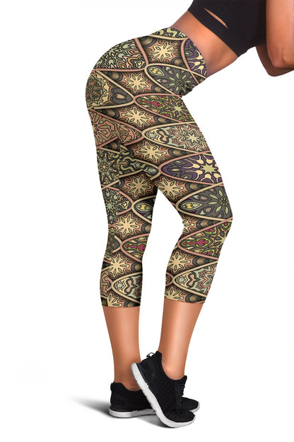 Mandala Motif Themed Design Print Women Capris