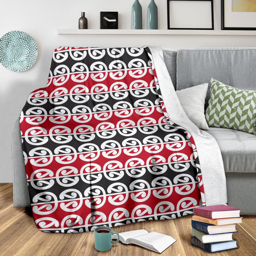 Maori Classic Themed Design Print Fleece Blanket