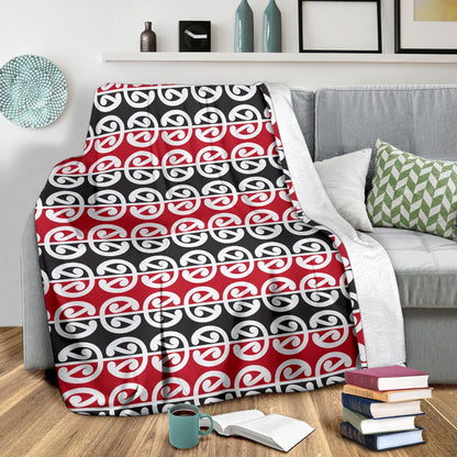 Maori Classic Themed Design Print Fleece Blanket