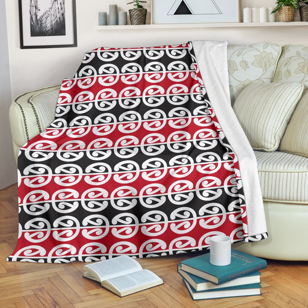 Maori Classic Themed Design Print Fleece Blanket