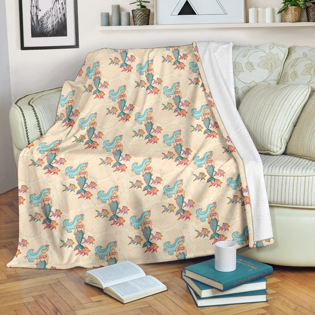 Mermaid Girl With Fish Design Print Fleece Blanket